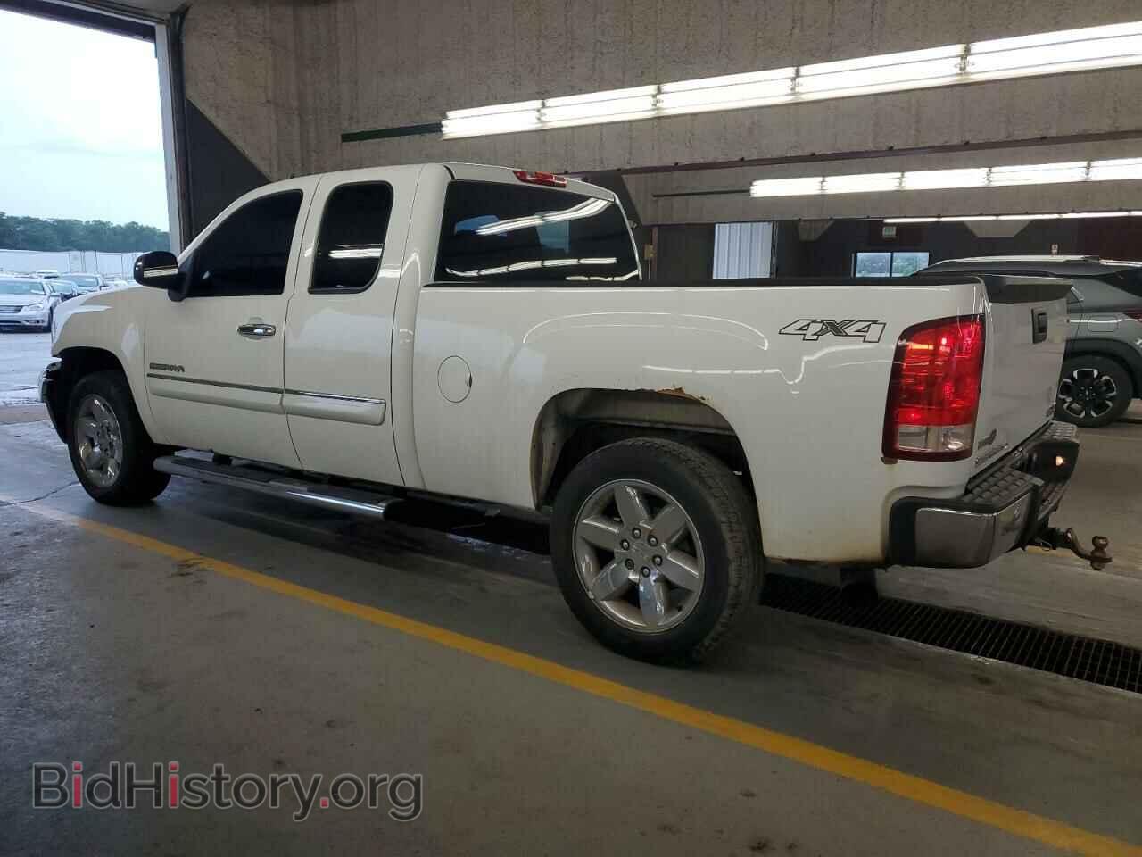 2012 GMC SIERRA - VIN: 1GTR2VE75CZ210310 - Фото 2