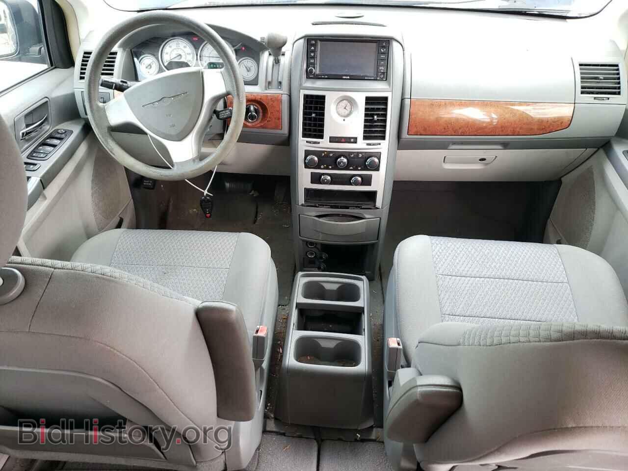 2008 CHRYSLER MINIVAN - VIN: 2A8HR44H08R696577 - Фото 8