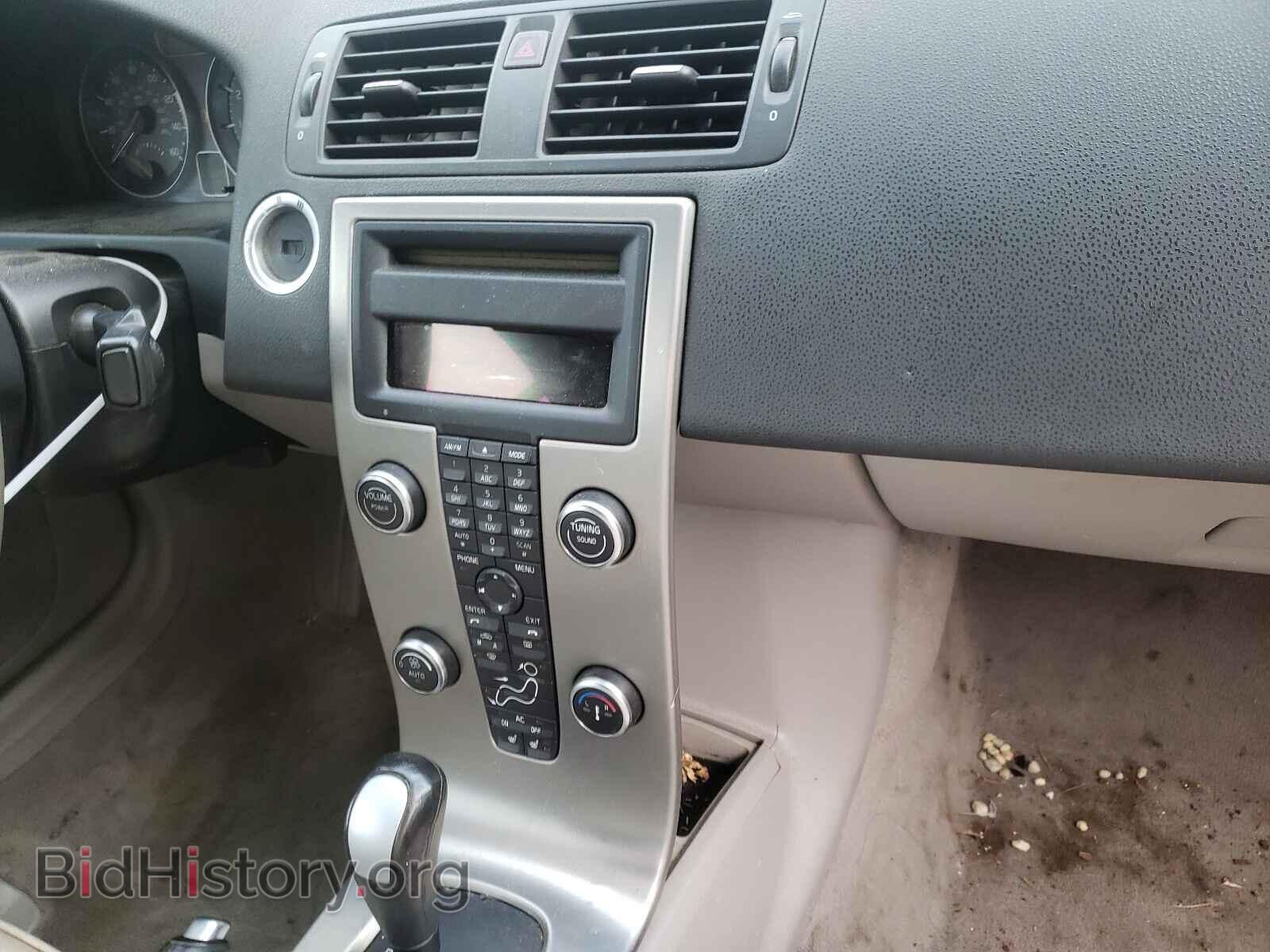 2010 VOLVO C70 - VIN: YV1672MC1AJ090884 - Фото 9