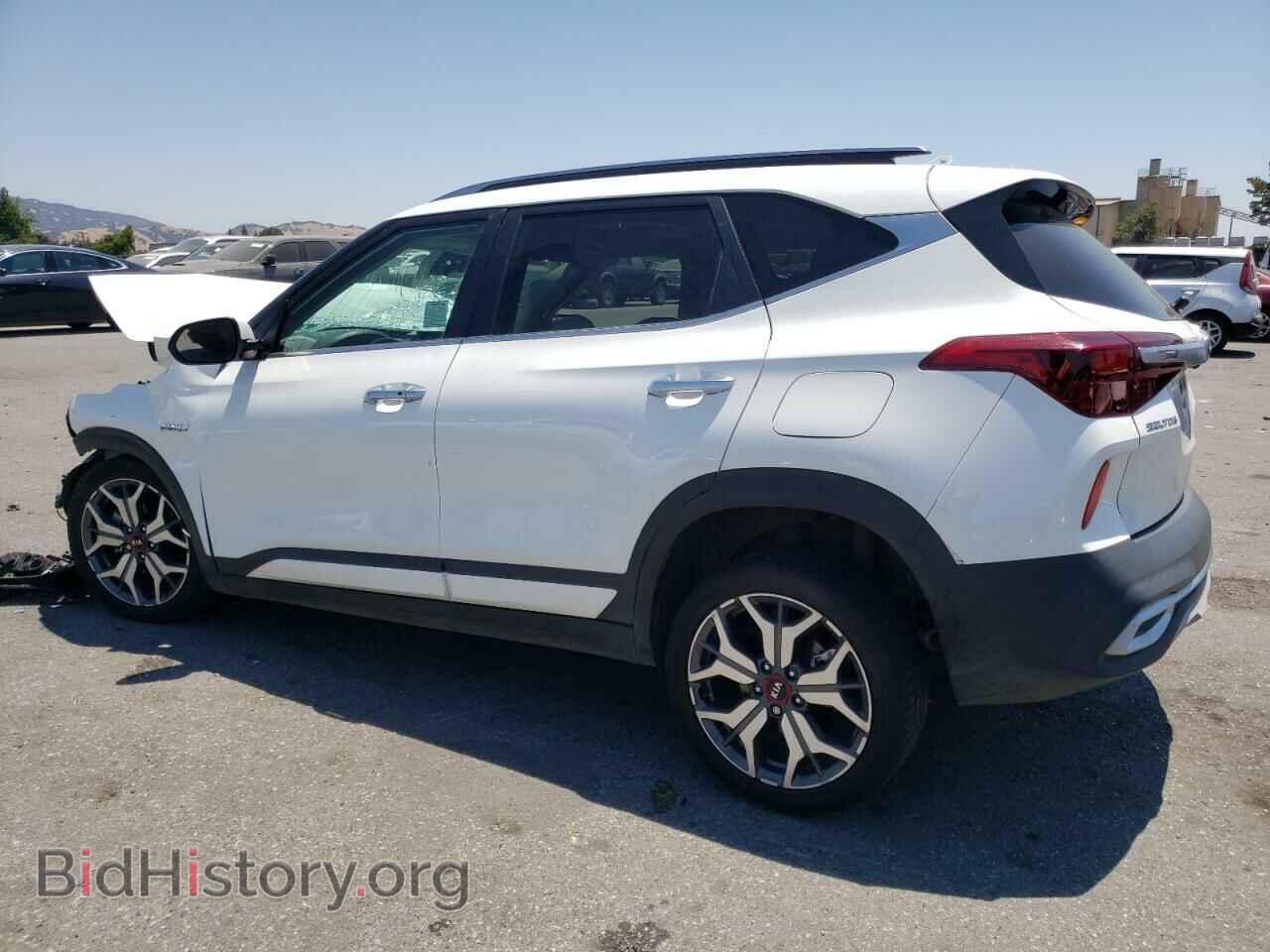 2021 KIA SELTOS - VIN: KNDETCA26M7152764 - Фото 2