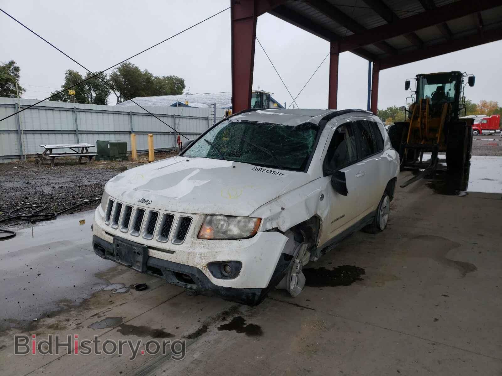 2011 JEEP COMPASS - VIN: 1J4NF1FB8BD207745 - Фото 2