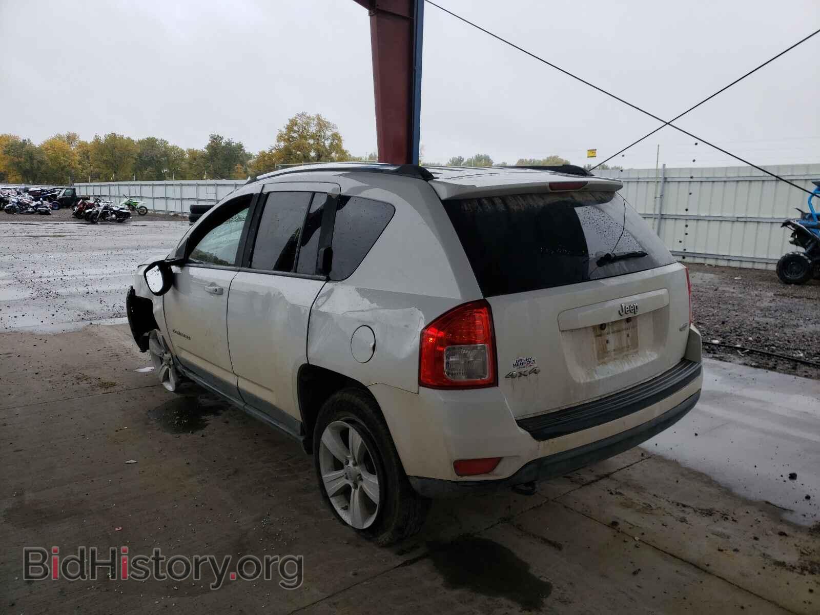 2011 JEEP COMPASS - VIN: 1J4NF1FB8BD207745 - Фото 3