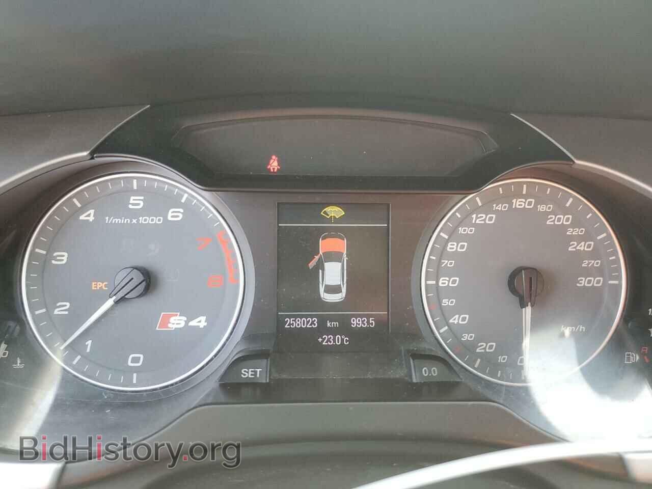 2011 AUDI S4/RS4 - VIN: WAUHGCFL7BA134077 - Фото 9