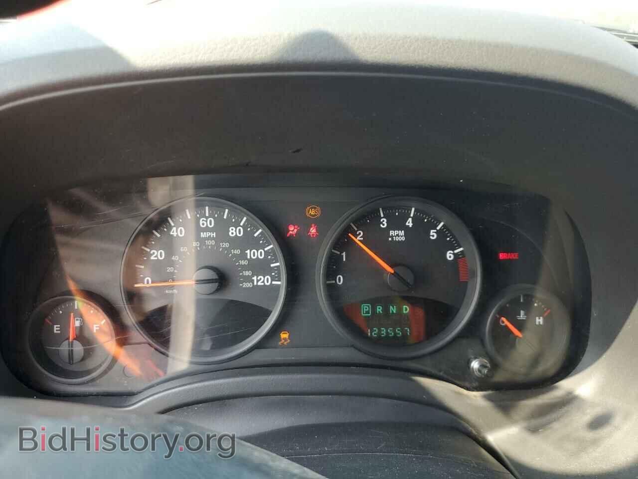 2010 JEEP COMPASS - VIN: 1J4NT4FB0AD560523 - Фото 9