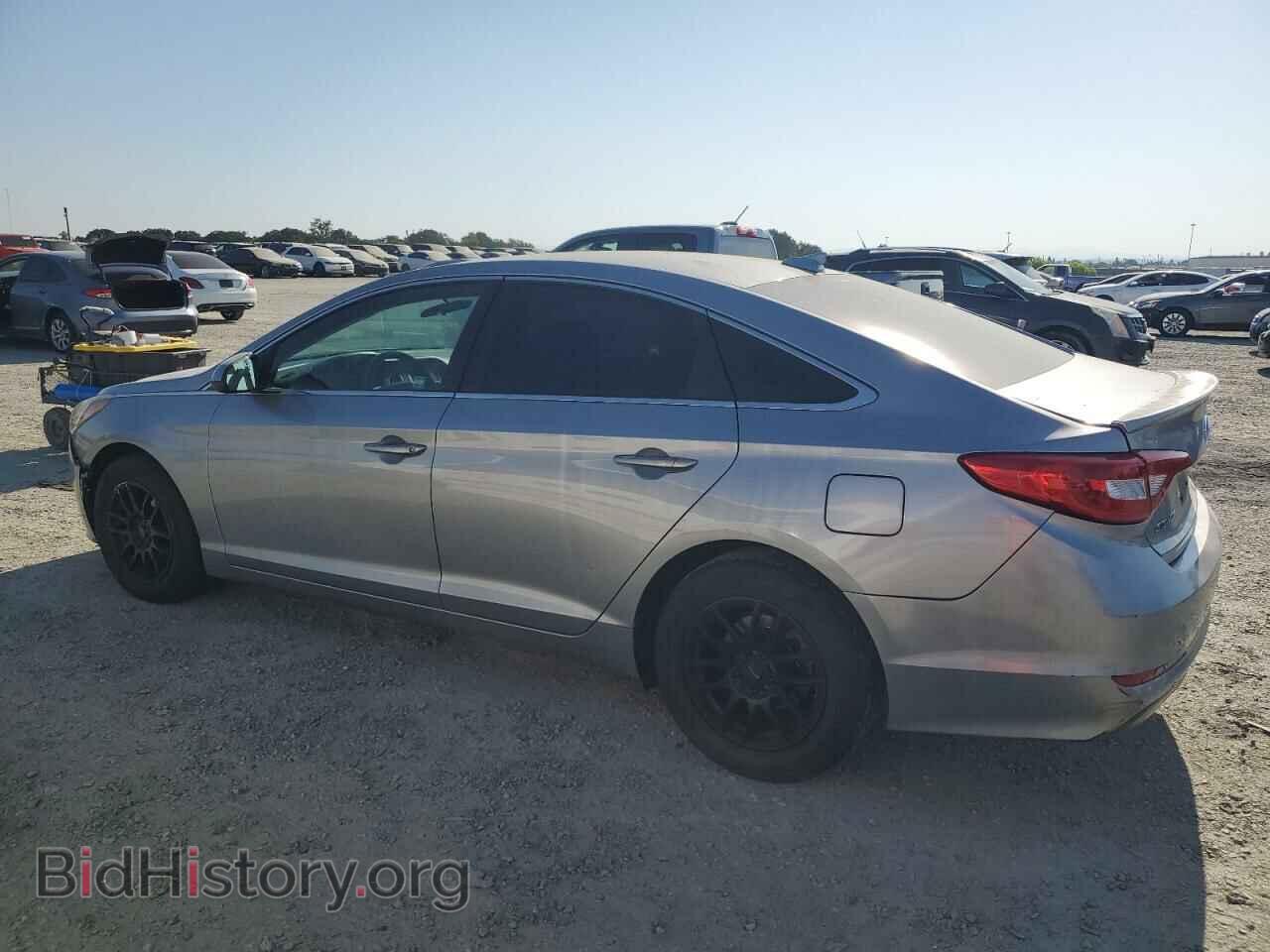2015 HYUNDAI SONATA - VIN: 5NPE24AF4FH172425 - Фото 2