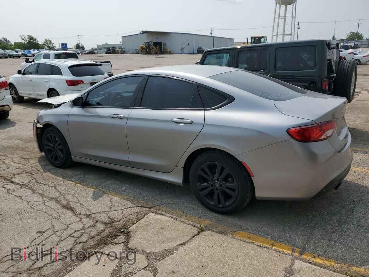 2016 CHRYSLER 200 - VIN: 1C3CCCAB9GN107829 - Фото 2