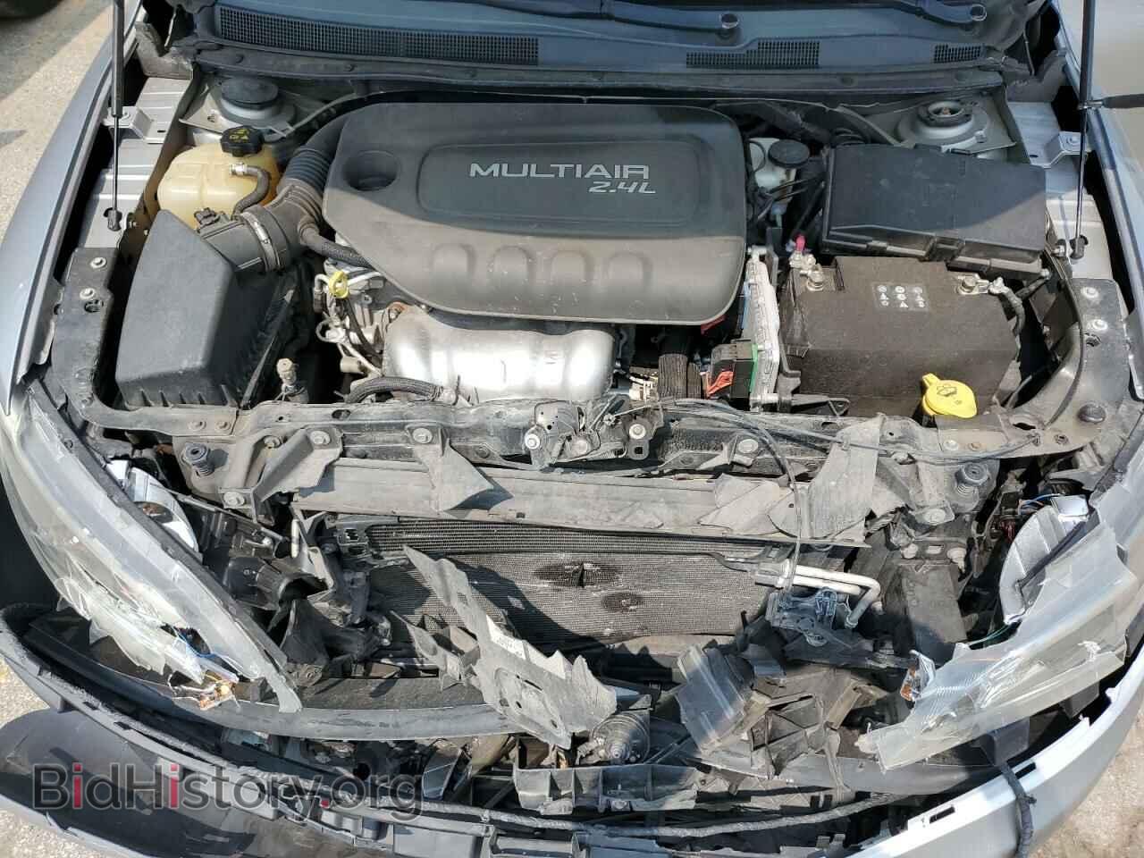 2016 CHRYSLER 200 - VIN: 1C3CCCAB9GN107829 - Фото 11
