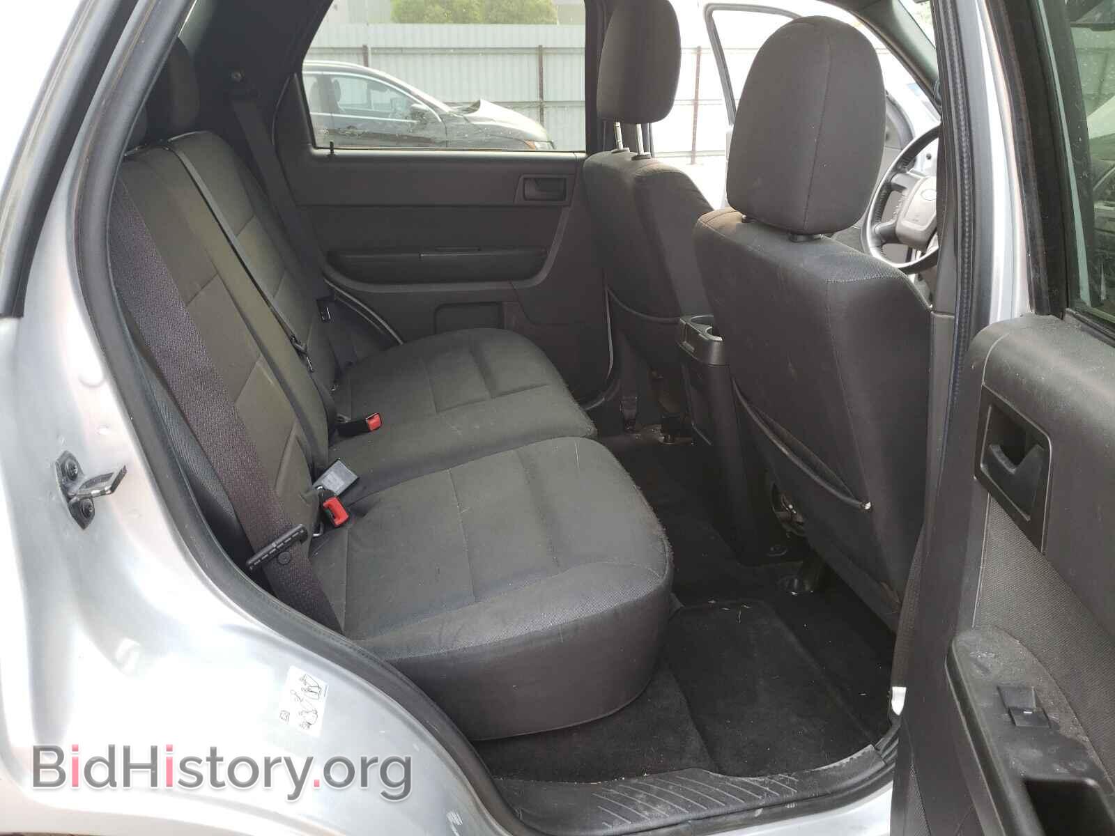 2011 FORD ESCAPE - VIN: 1FMCU0DG2BKC11020 - Фото 6
