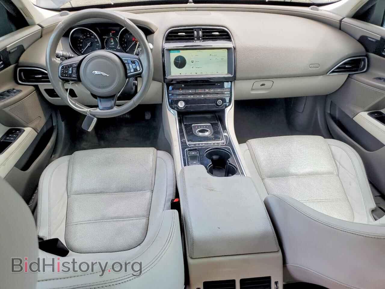 2017 JAGUAR XE - VIN: SAJAE4BG2HA947183 - Фото 8