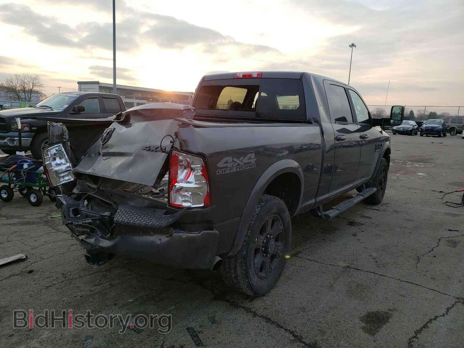 2018 RAM 2500 - VIN: 3C6UR5ML2JG340957 - Photo 4