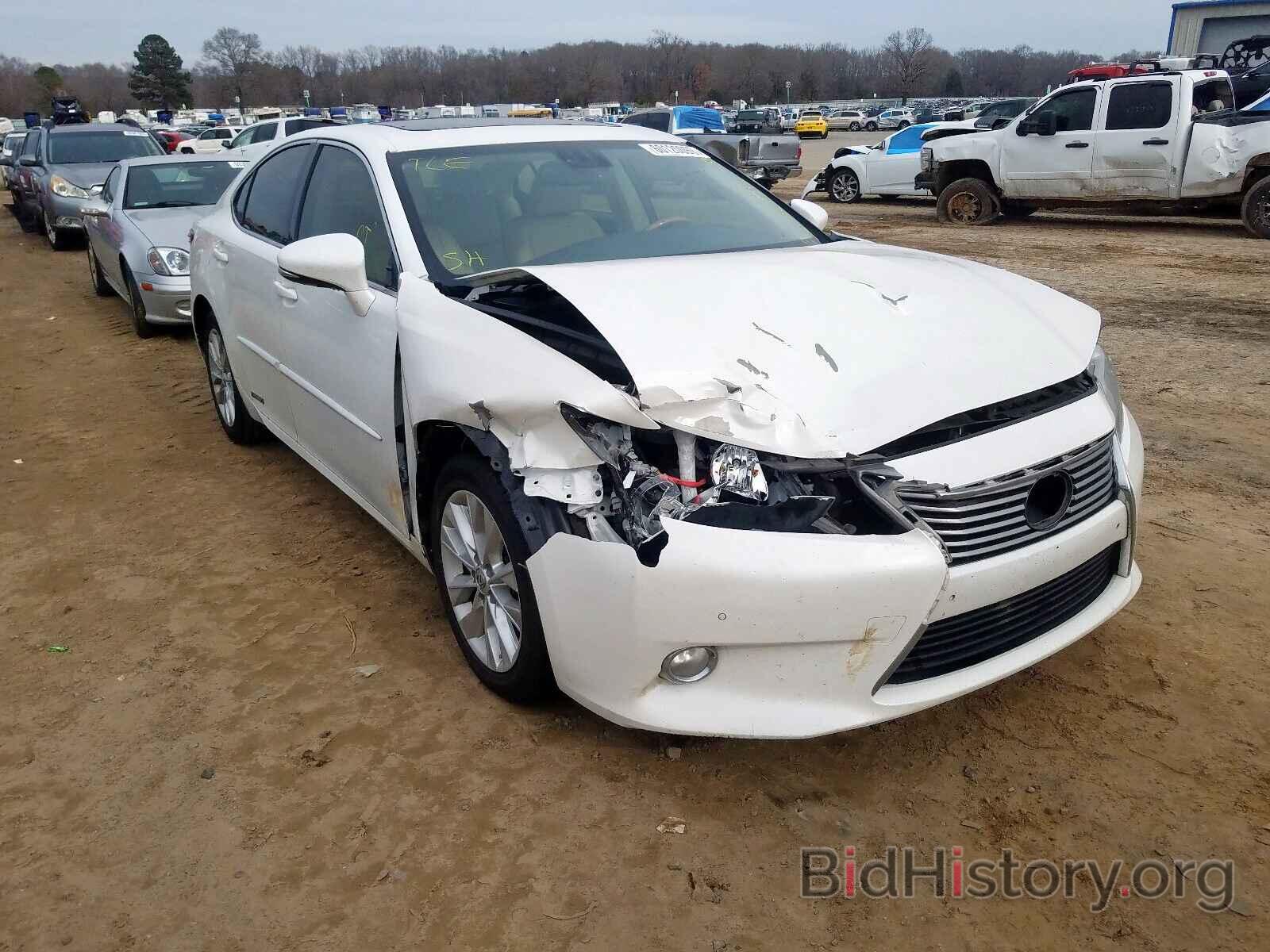 Фотография JTHBW1GG6D2019919 - LEXUS ES300 2013