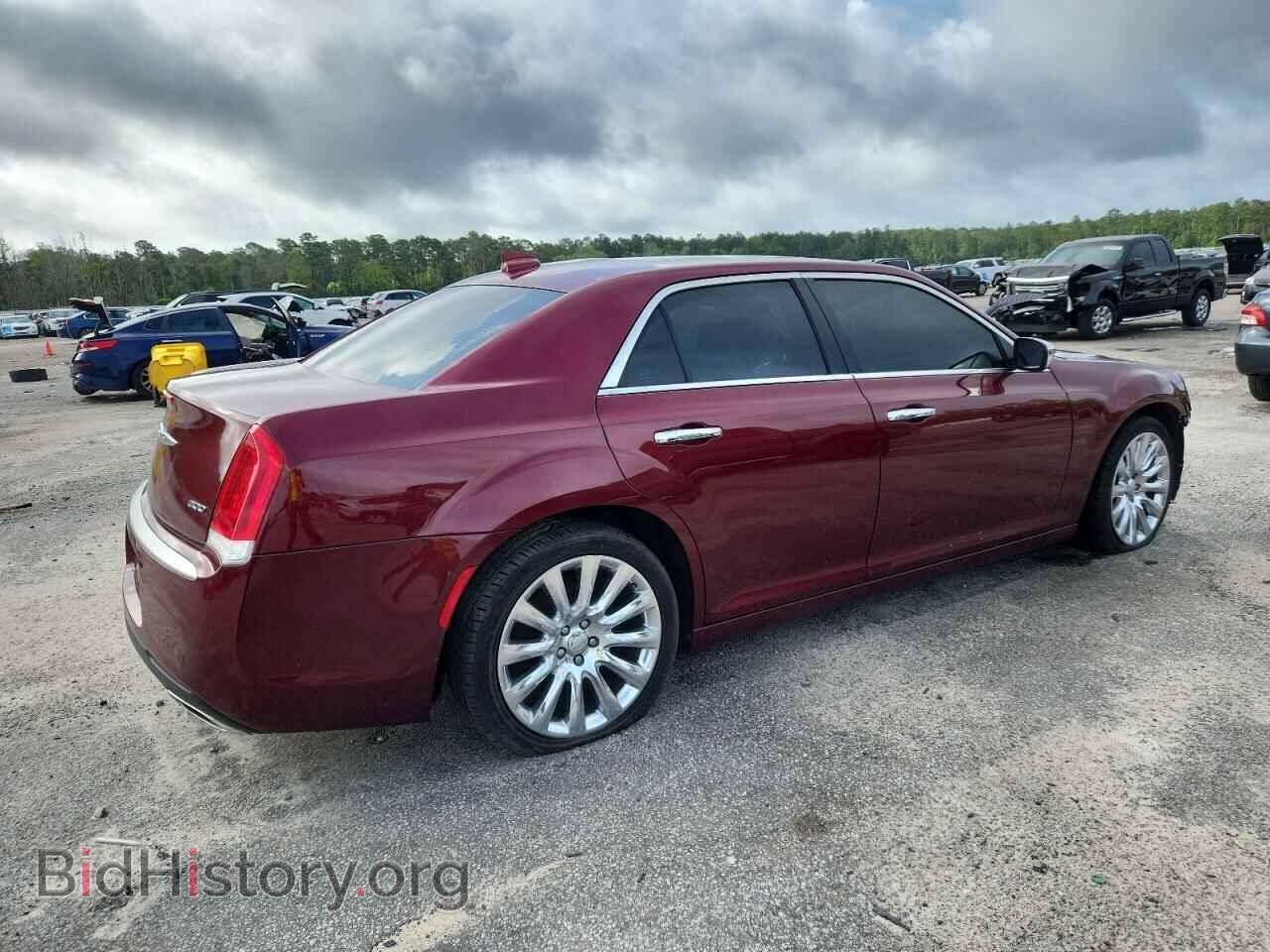 2019 CHRYSLER 300 - VIN: 2C3CCAEG7KH555563 - Фото 3