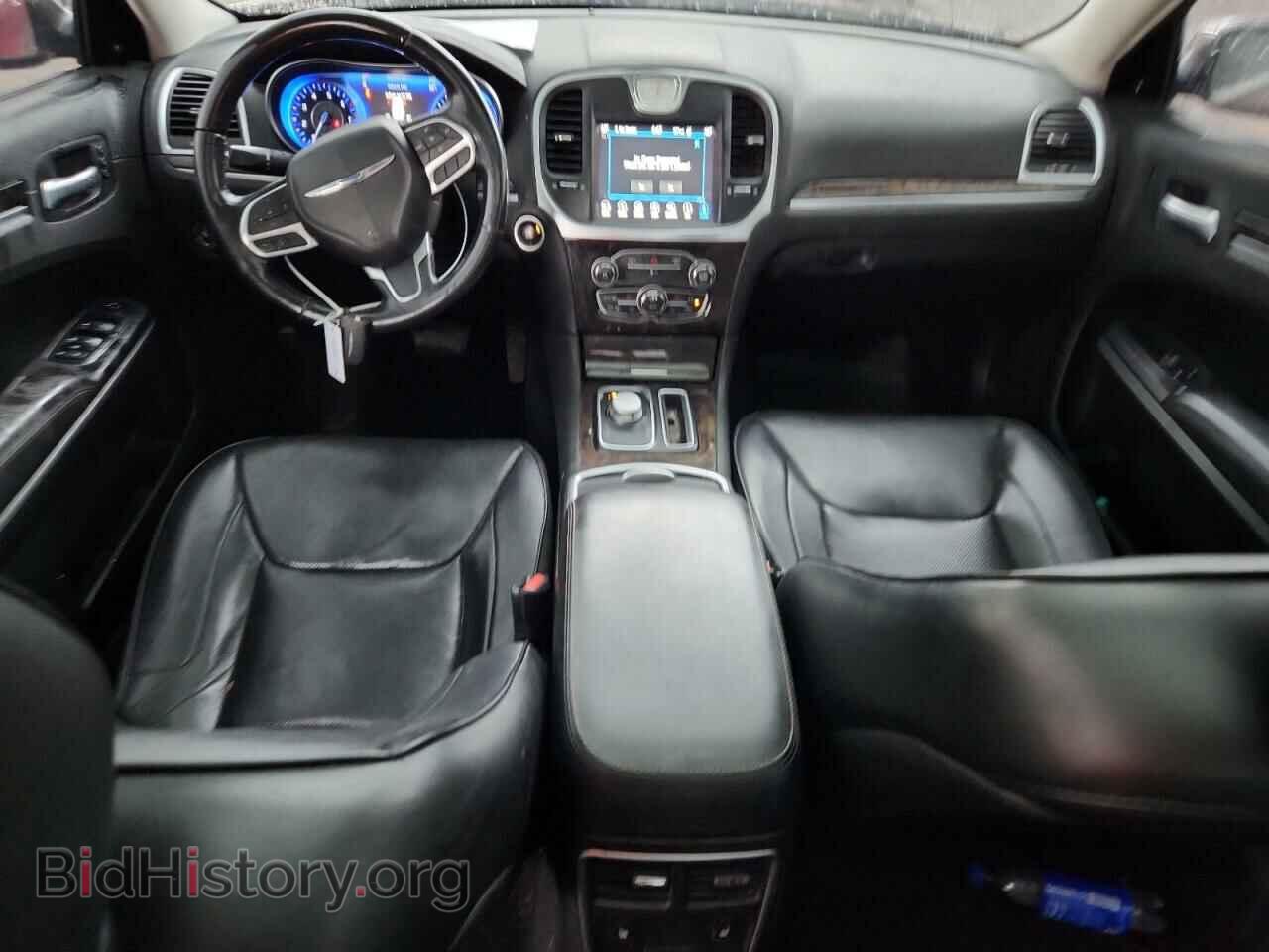 2019 CHRYSLER 300 - VIN: 2C3CCAEG7KH555563 - Фото 8