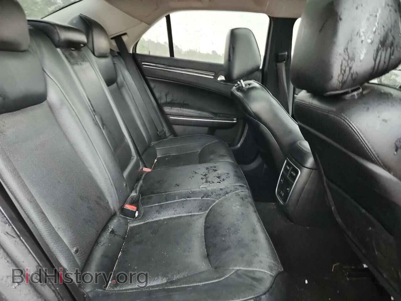 2019 CHRYSLER 300 - VIN: 2C3CCAEG7KH555563 - Фото 10