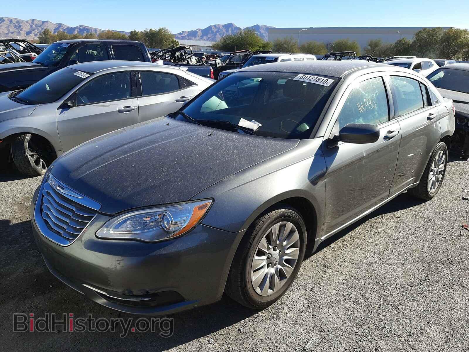 2012 CHRYSLER 200 - VIN: 1C3CCBAB1CN172498 - Фото 2