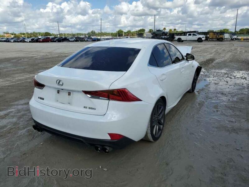2017 Lexus IS (VIN JTHBE1D26H5029687) — фото 4 из 10
