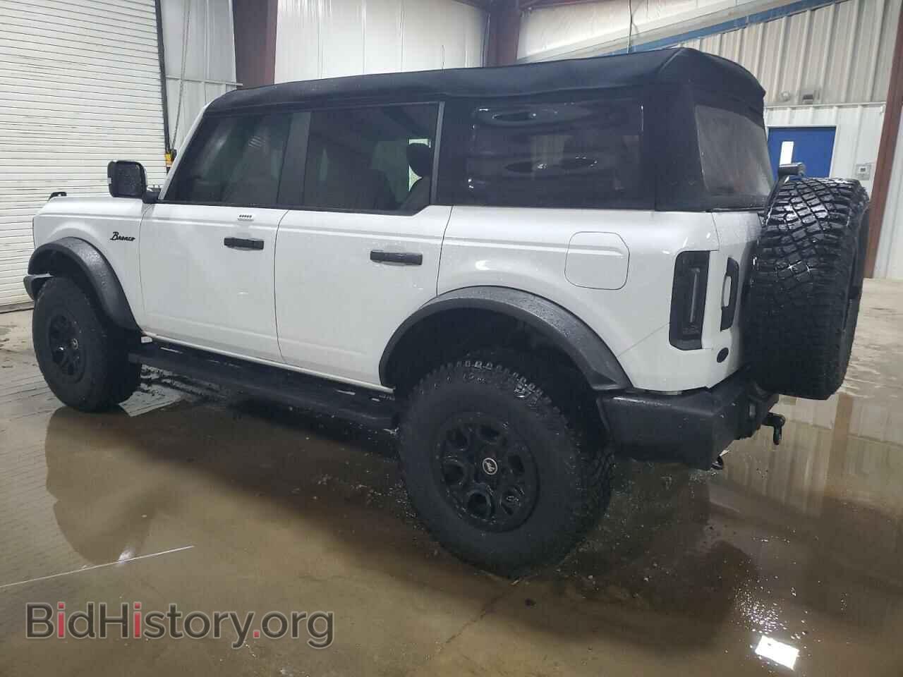2023 FORD BRONCO - VIN: 1FMEE5DP9PLC00732 - Photo 2