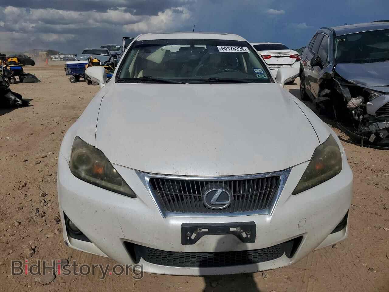 2011 LEXUS IS - VIN: JTHBF5C29B5133815 - Photo 5