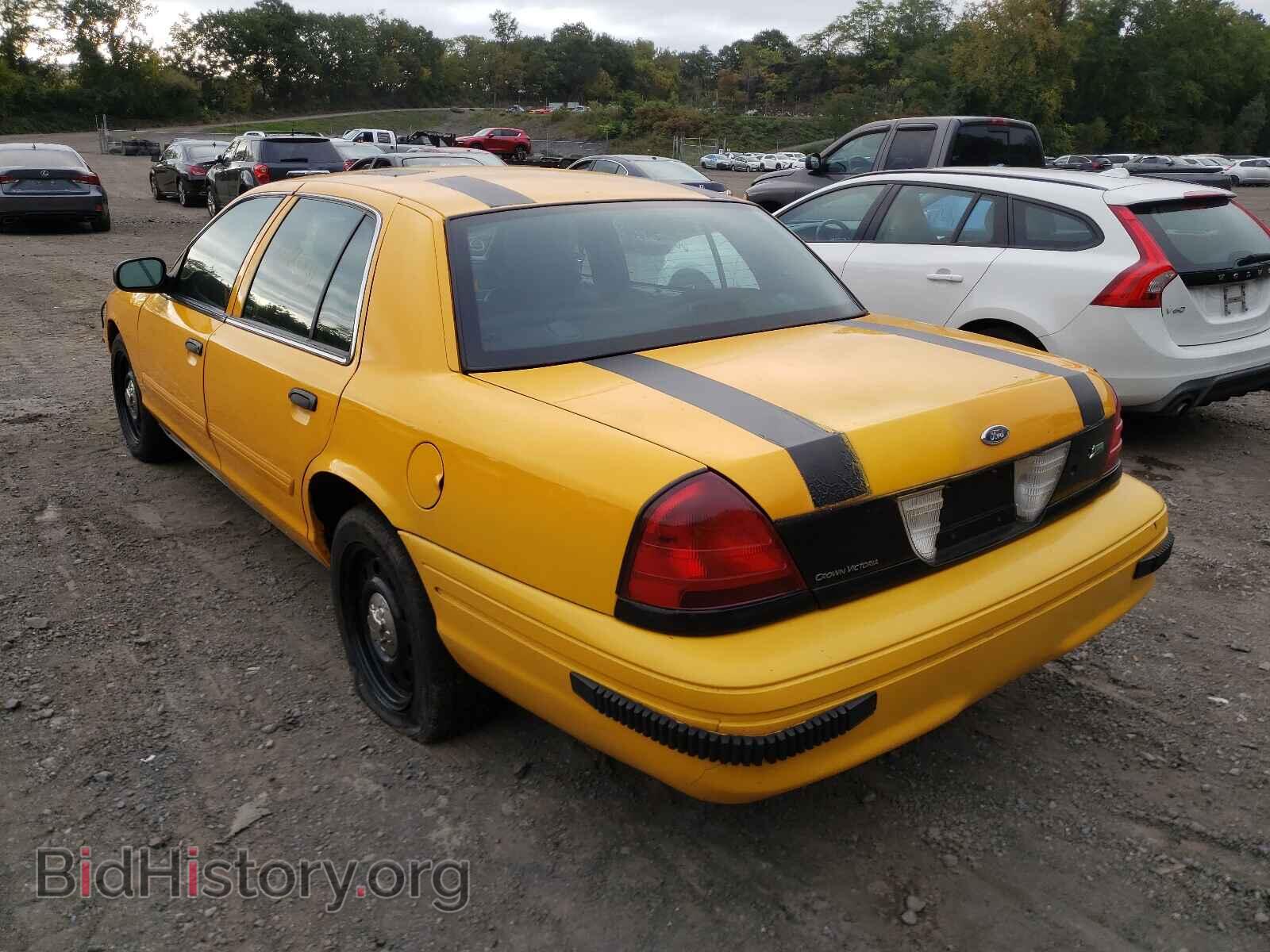 2011 FORD CROWN VIC - VIN: 2FABP7AV3BX107402 - Фото 3