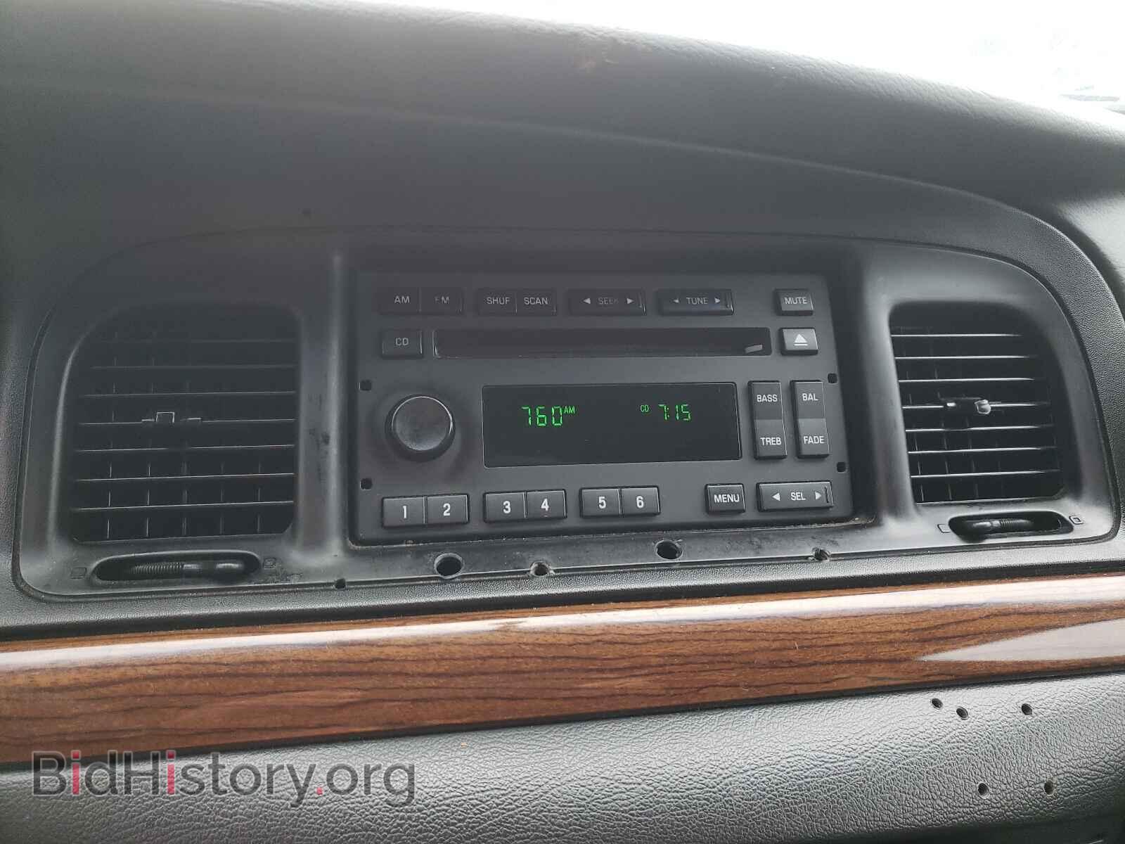 2011 FORD CROWN VIC - VIN: 2FABP7AV3BX107402 - Фото 9