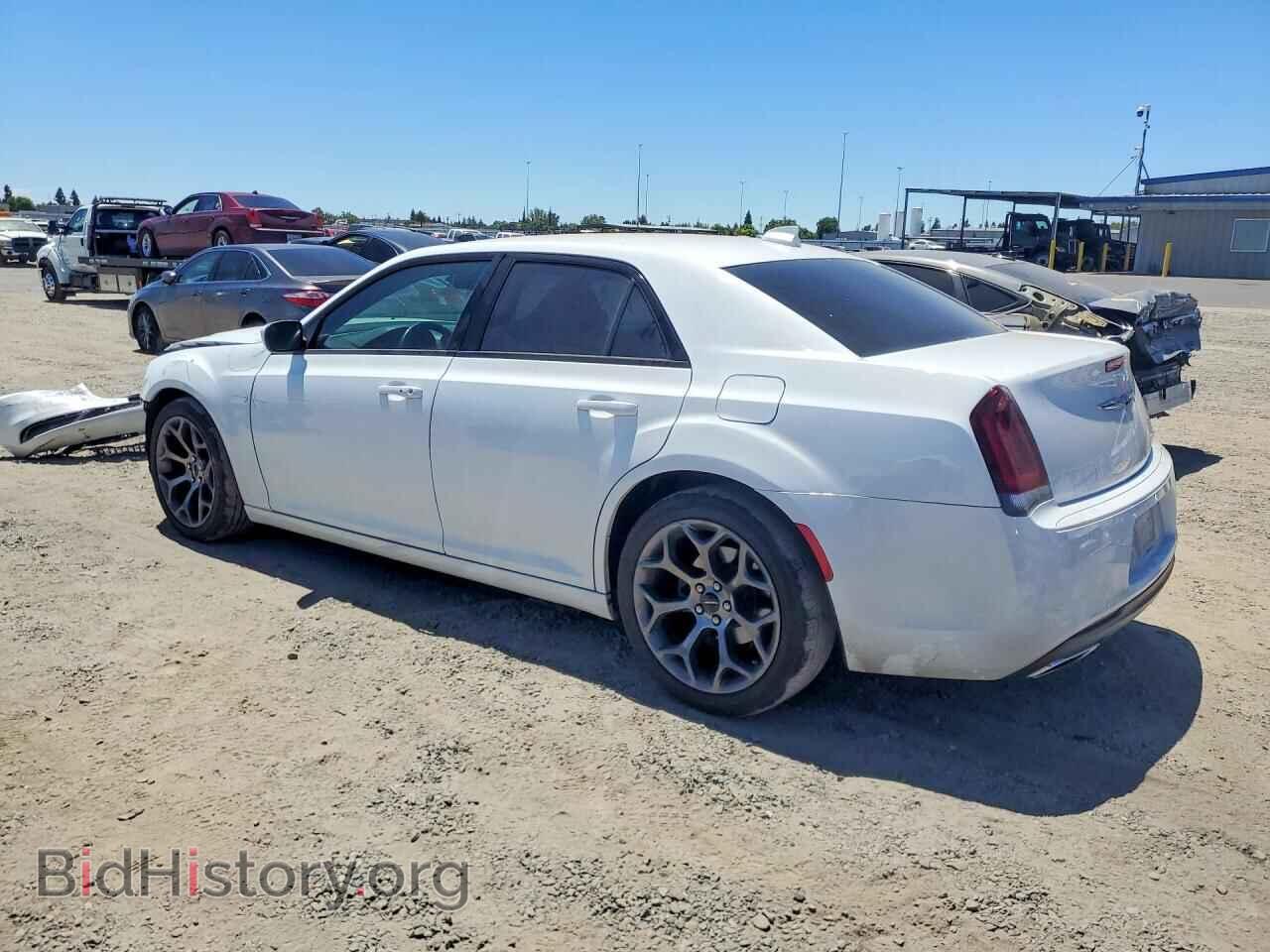 2018 CHRYSLER 300 - VIN: 2C3CCABG4JH227360 - Photo 2