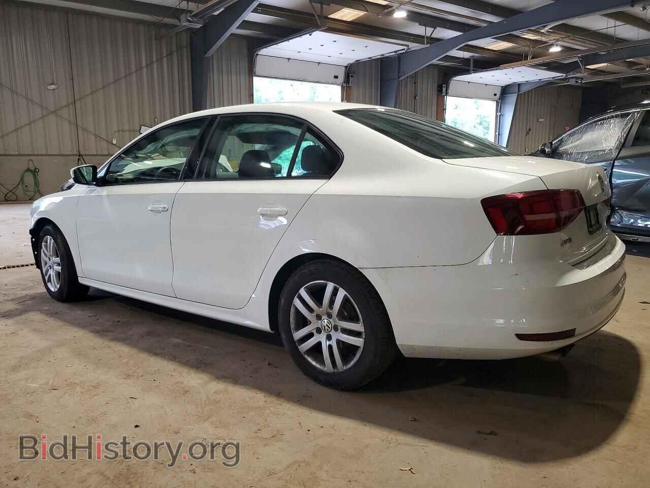 2017 VOLKSWAGEN JETTA - VIN: 3VW2B7AJ2HM226209 - Photo 2