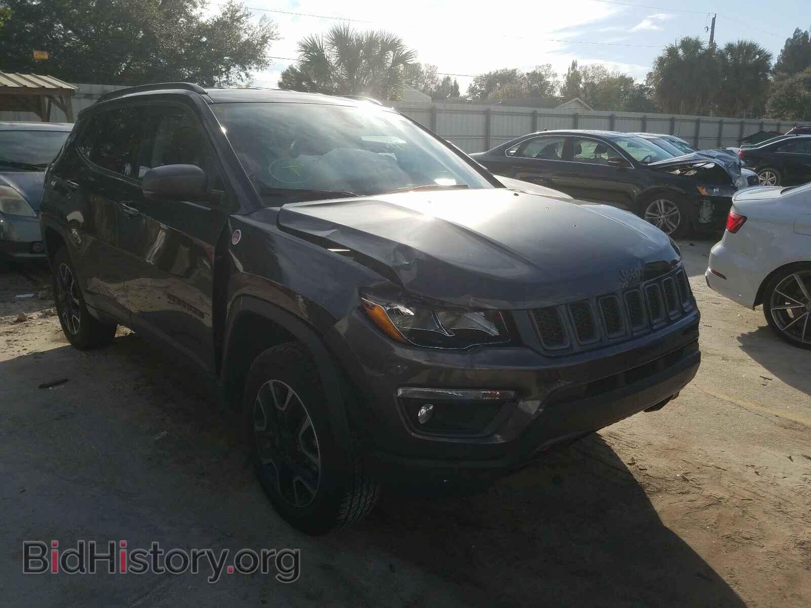 Фотография 3C4NJDDB1JT499627 - JEEP COMPASS 2018