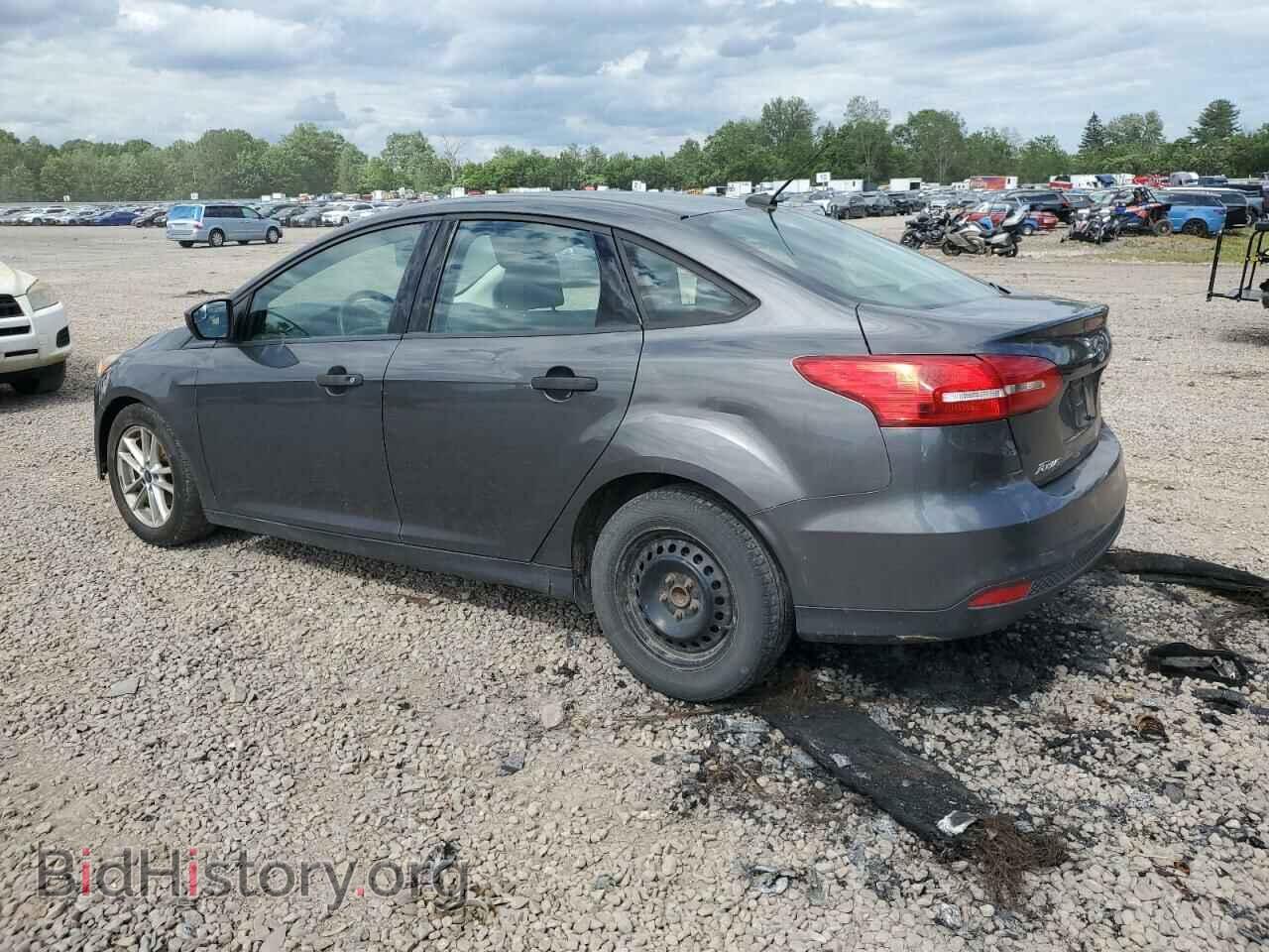 2017 FORD FOCUS - VIN: 1FADP3E2XHL301402 - Фото 2