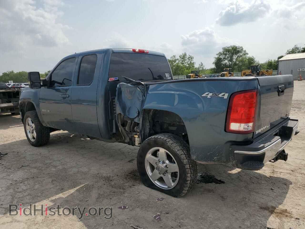 2012 GMC SIERRA - VIN: 1GT221E88CZ107577 - Фото 2
