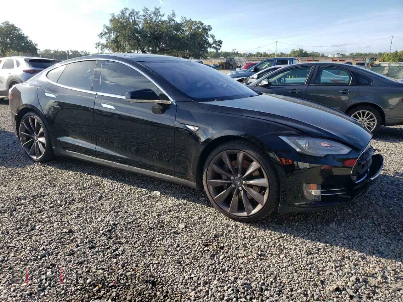2014 TESLA MODEL S - VIN: 5YJSA1S14EFP33775 - Фото 4
