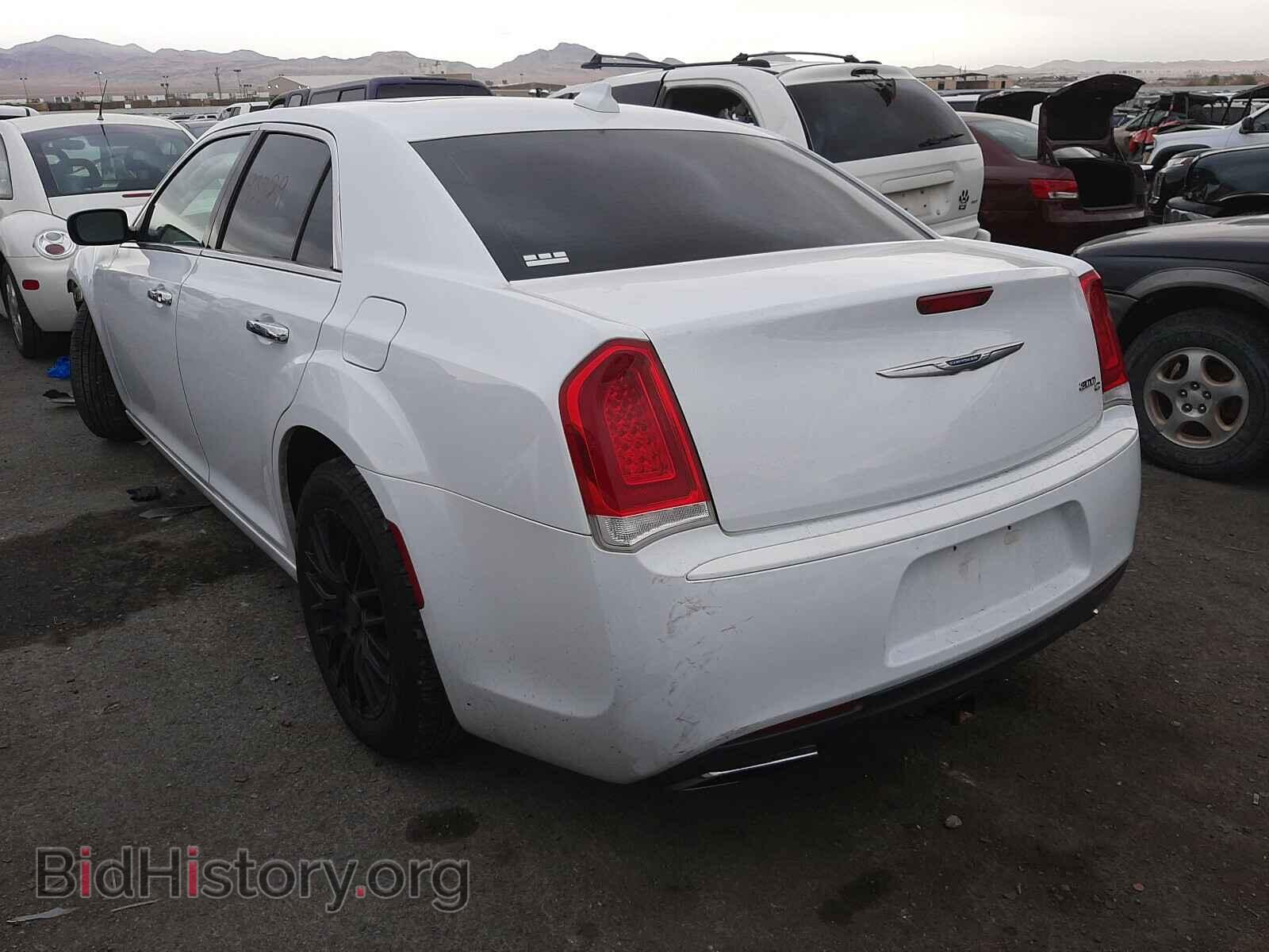 2017 CHRYSLER 300 - VIN: 2C3CCAEG8HH570968 - Фото 3