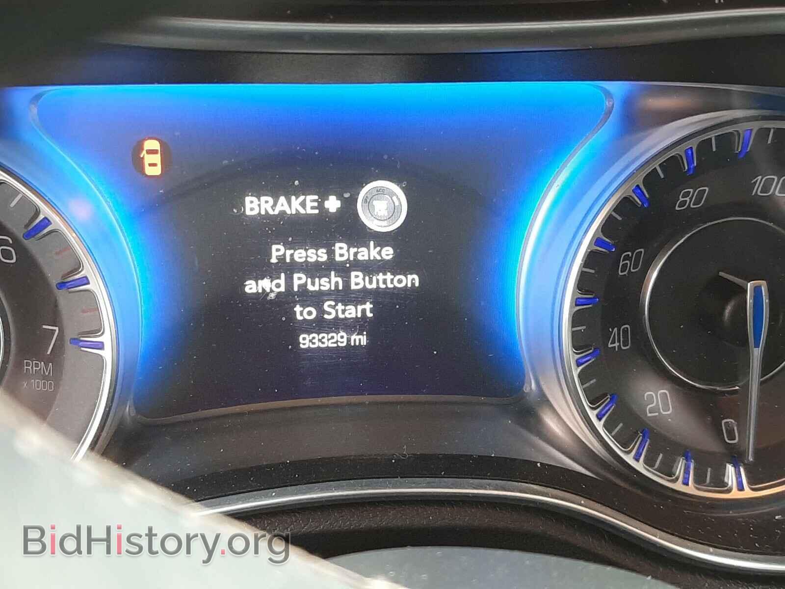 2017 CHRYSLER 300 - VIN: 2C3CCAEG8HH570968 - Фото 8
