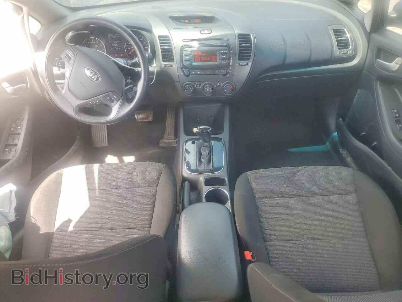 2017 KIA FORTE - VIN: 3KPFK4A77HE142971 - Photo 8