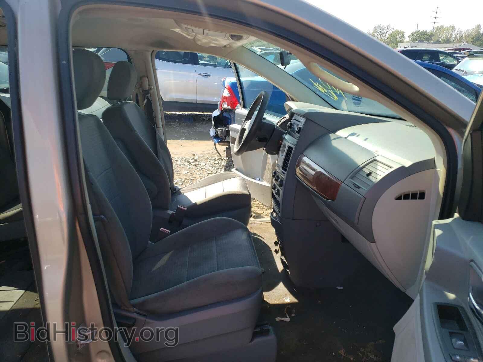 2009 CHRYSLER MINIVAN - VIN: 2A8HR44E69R551566 - Фото 5