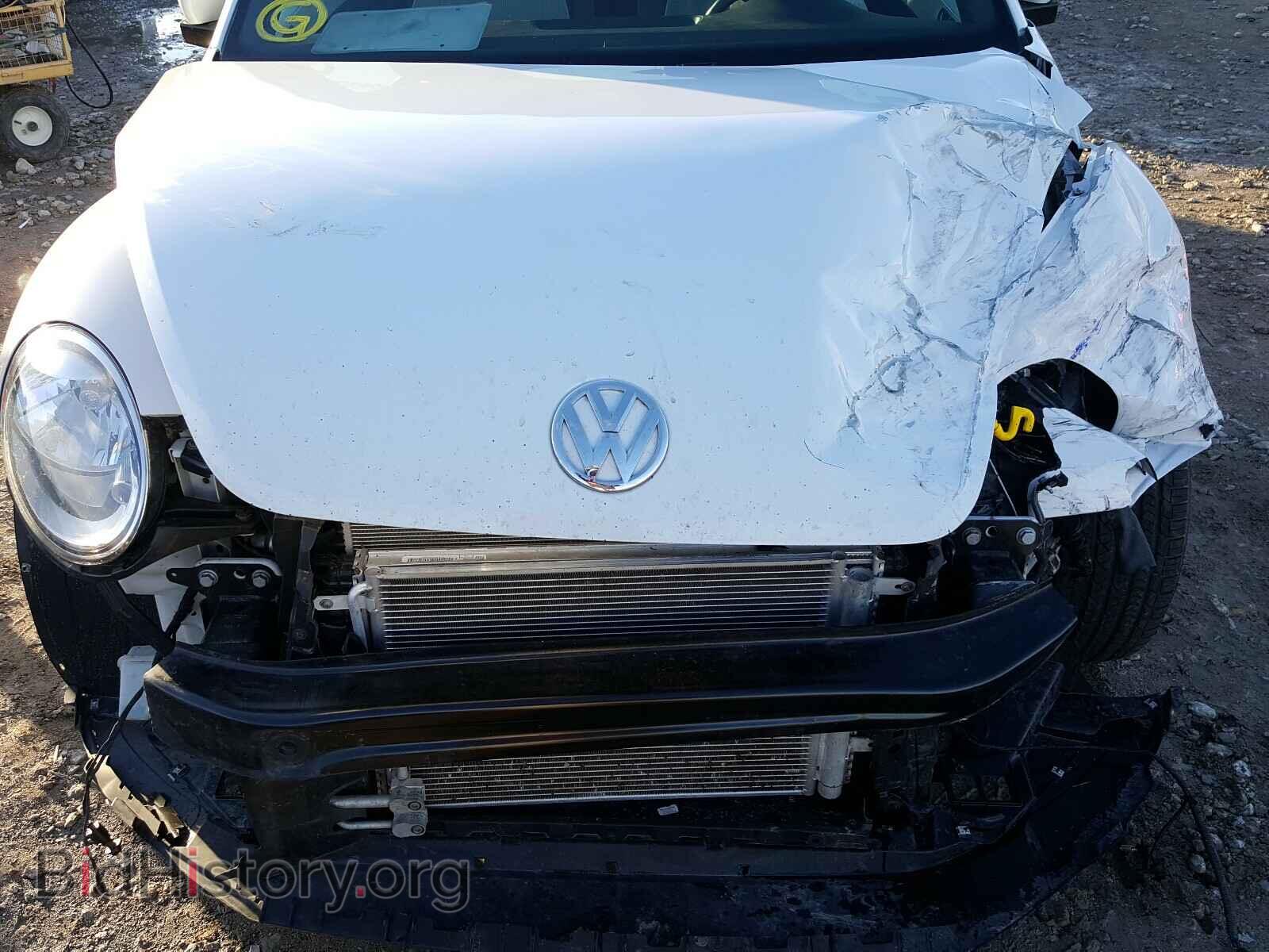 2017 VOLKSWAGEN BEETLE - VIN: 3VWF17AT6HM631110 - Фото 9