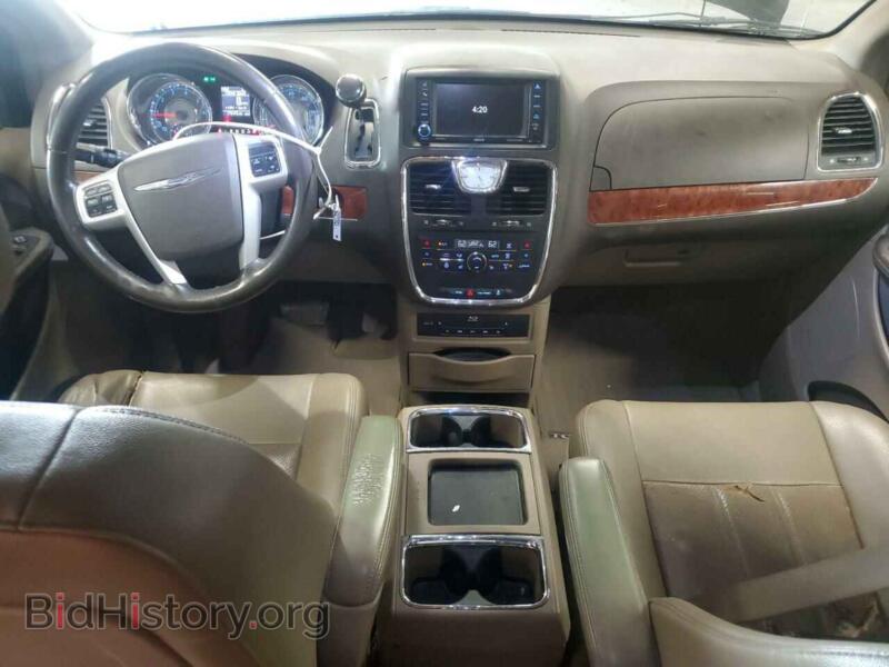 2014 Chrysler MINIVAN (VIN 2C4RC1CGXER417989) — photo 8 of 13