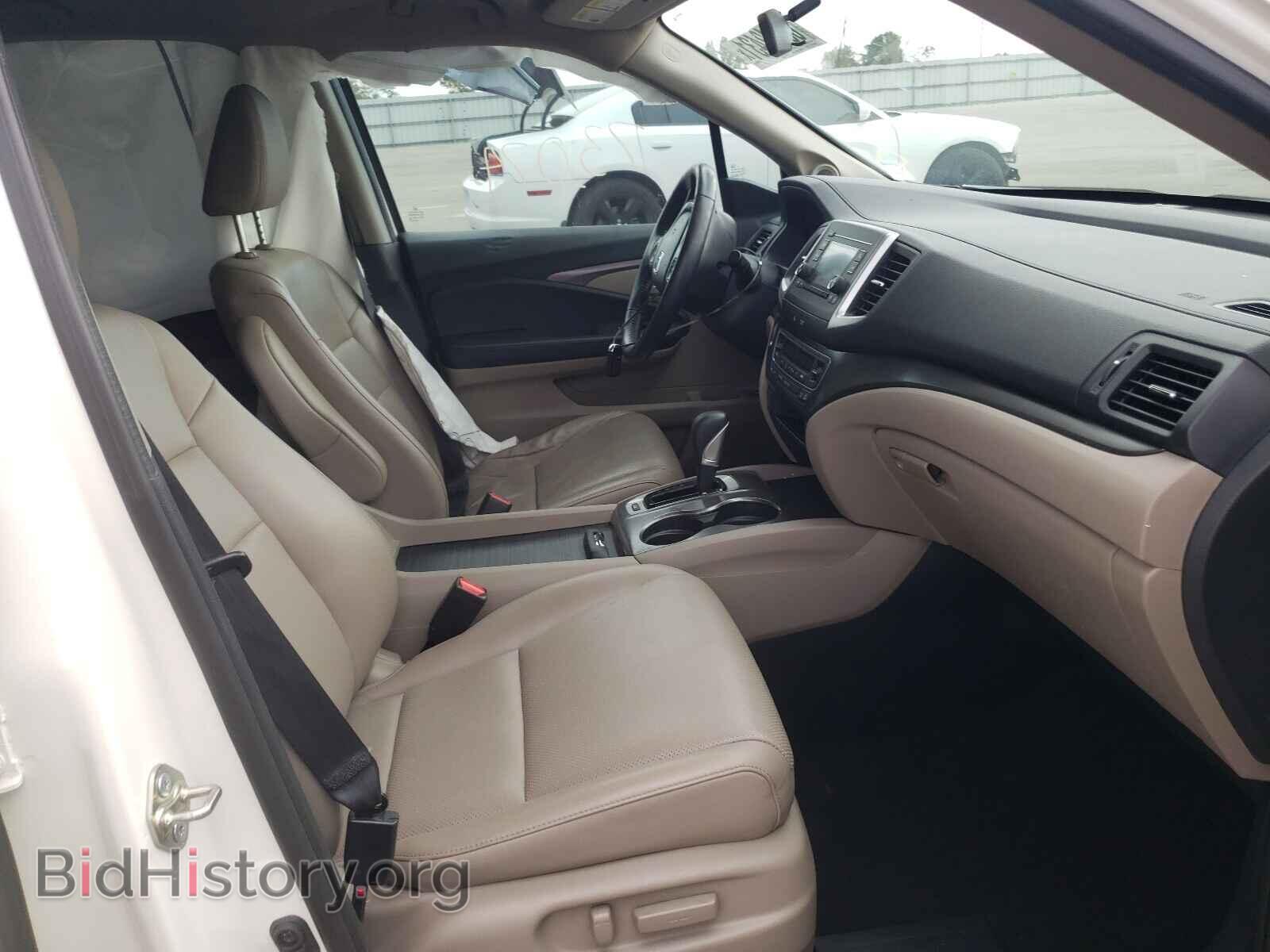 2017 HONDA RIDGELINE - VIN: 5FPYK3F5XHB007382 - Фото 5