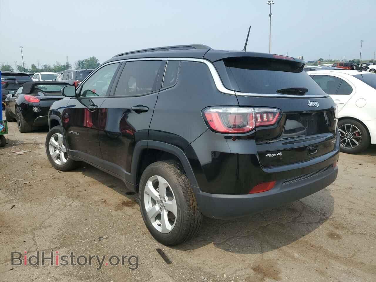 2018 JEEP COMPASS - VIN: 3C4NJDBB2JT330879 - Фото 2