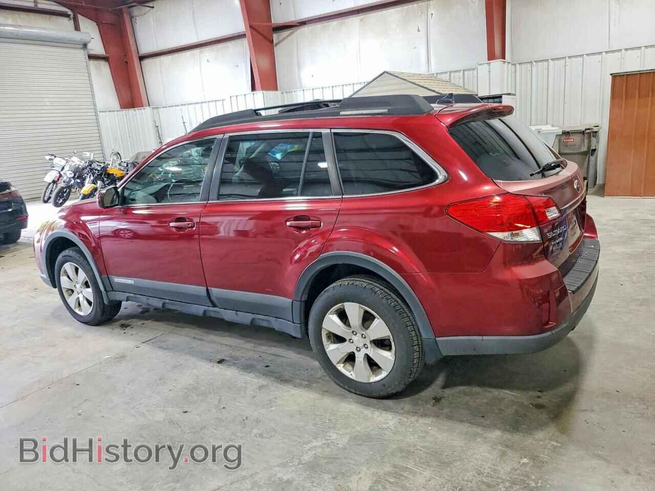 2011 SUBARU OUTBACK - VIN: 4S4BRBHC8B3352796 - Photo 2