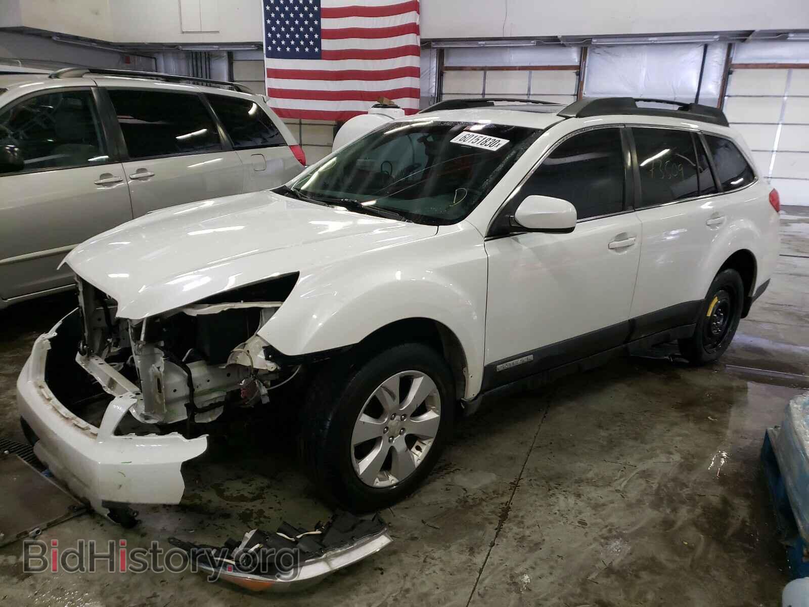 2011 SUBARU OUTBACK - VIN: 4S4BRBKC7B3380372 - Фото 2
