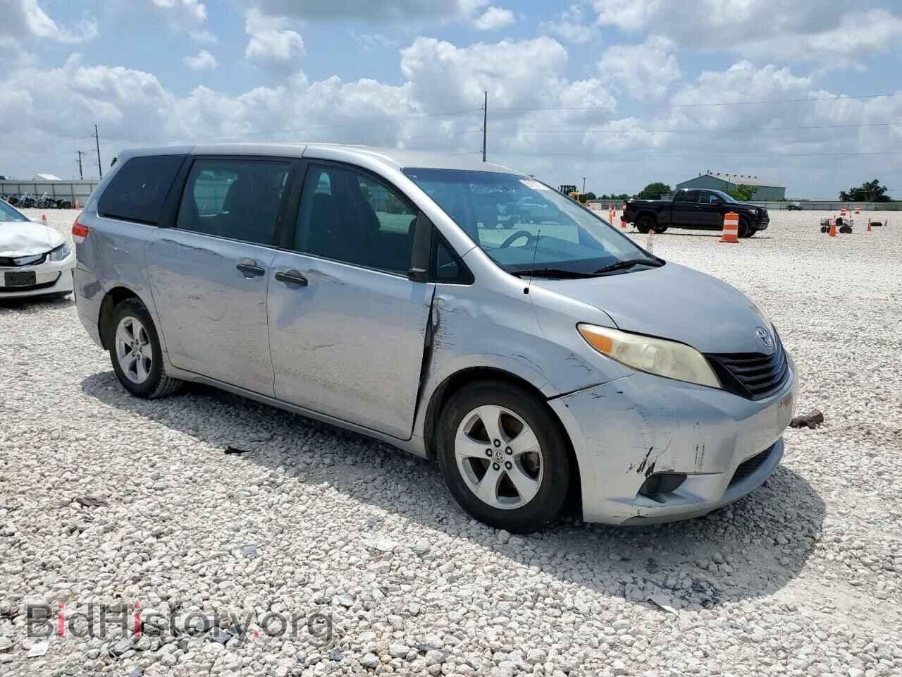 2011 TOYOTA All Models - VIN: 5TDZK3DC4BS022767 - Фото 4