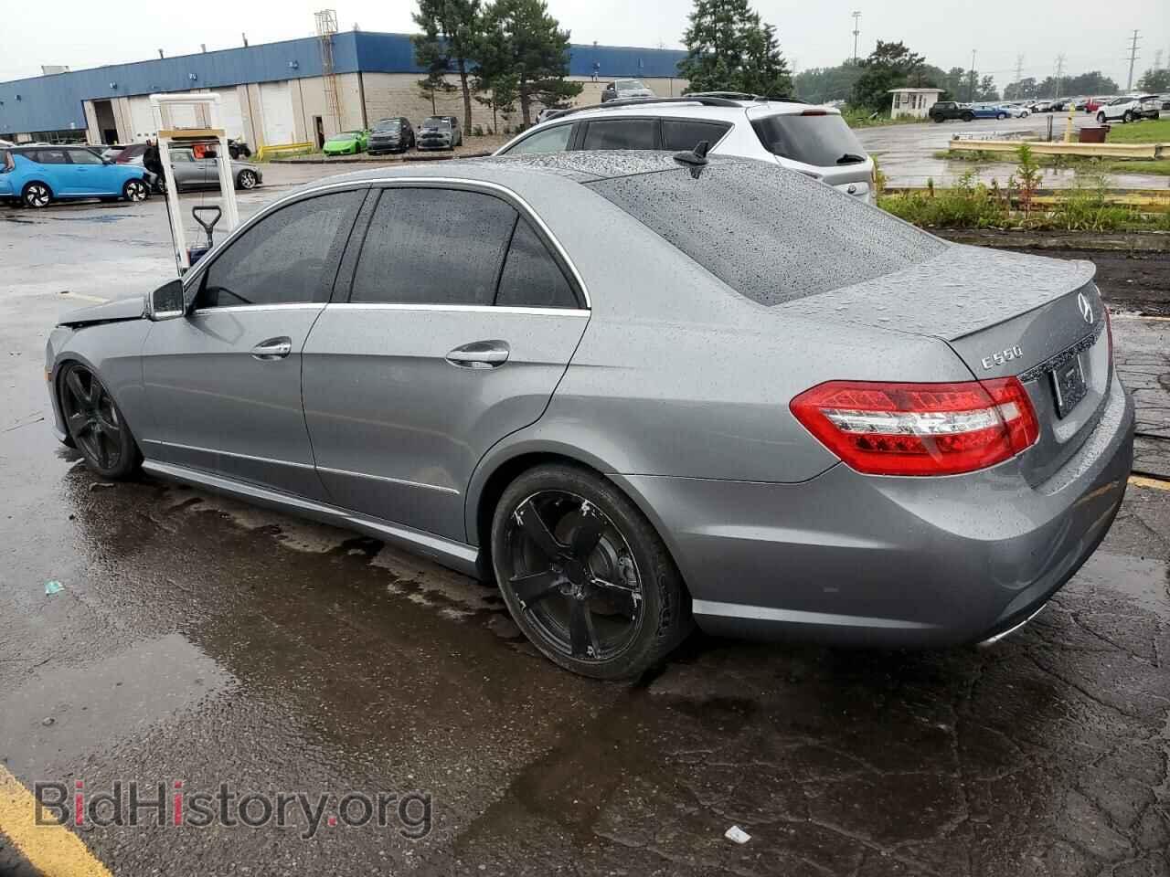 2011 MERCEDES-BENZ E-CLASS - VIN: WDDHF9AB2BA324866 - Фото 2