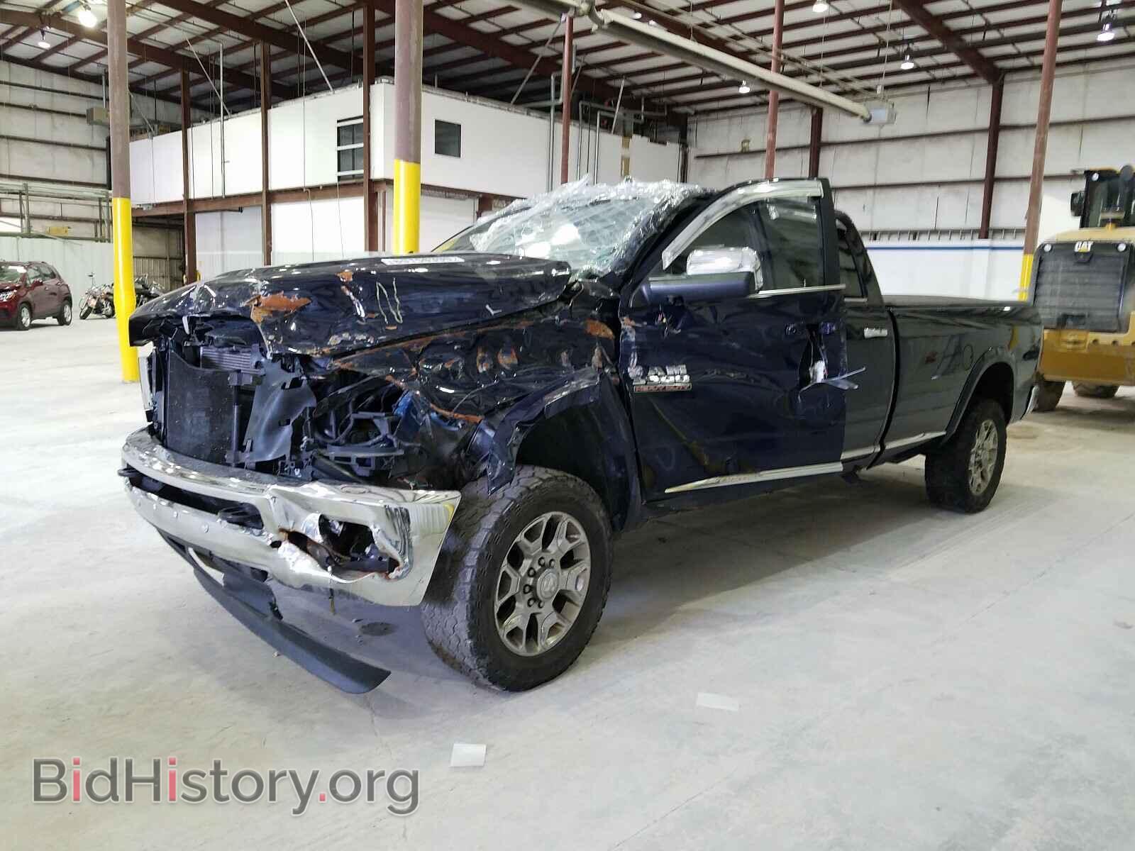 2017 RAM 3500 - VIN: 3C63R3KL7HG666900 - Photo 2