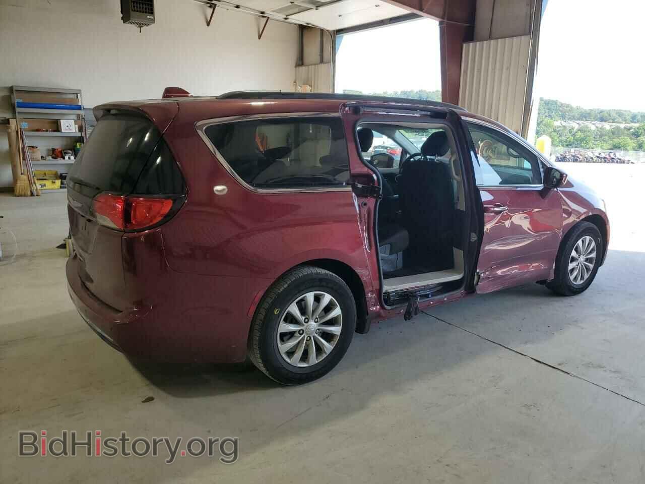 2018 CHRYSLER PACIFICA - VIN: 2C4RC1FG8JR113467 - Фото 3