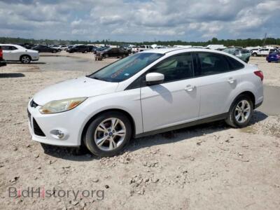 2012 Ford FOCUS SE, white — VIN 1FAHP3F23CL391582, Copart