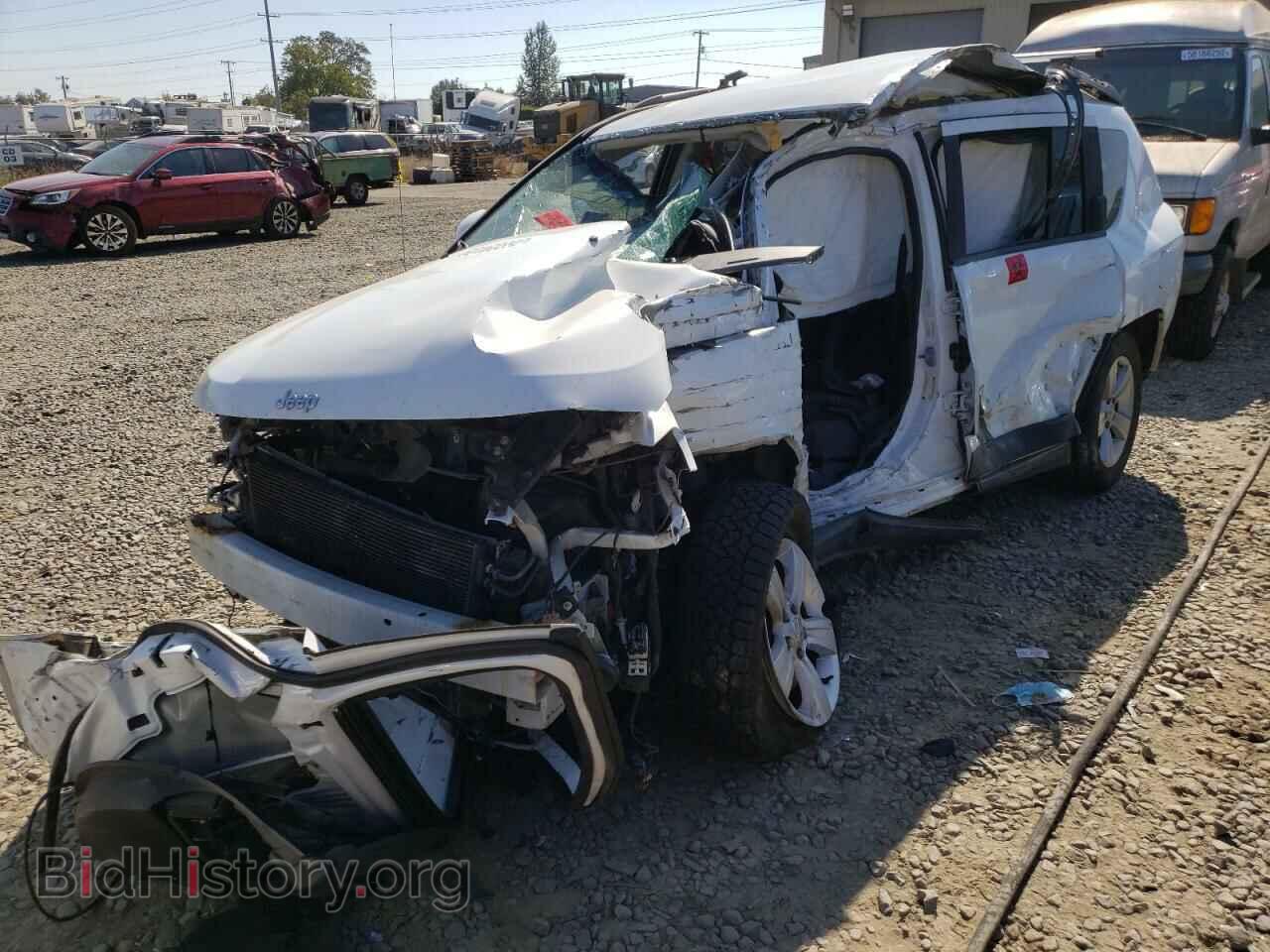 2014 JEEP COMPASS - VIN: 1C4NJDEB2ED741268 - Фото 2