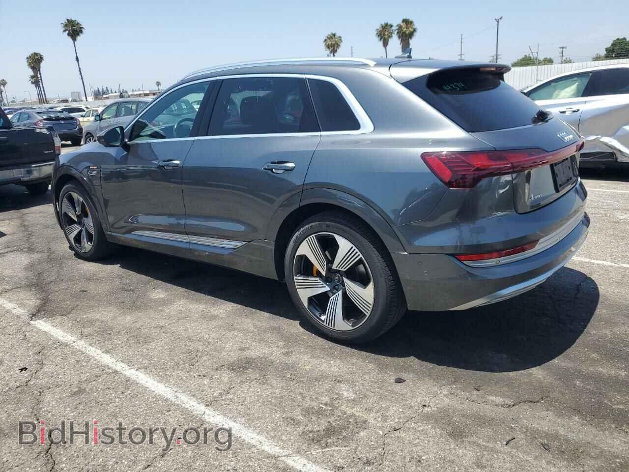 2019 AUDI E-TRON - VIN: WA1VAAGE9KB008321 - Фото 2