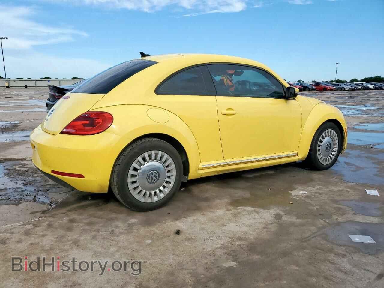 2014 VOLKSWAGEN BEETLE - VIN: 3VWJX7AT2EM610372 - Фото 3