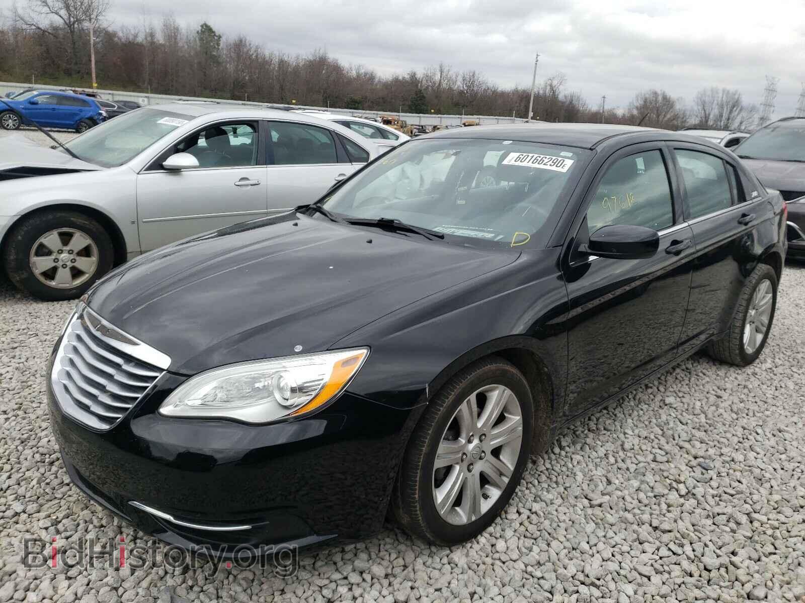 2013 CHRYSLER 200 - VIN: 1C3CCBAB9DN673754 - Photo 2