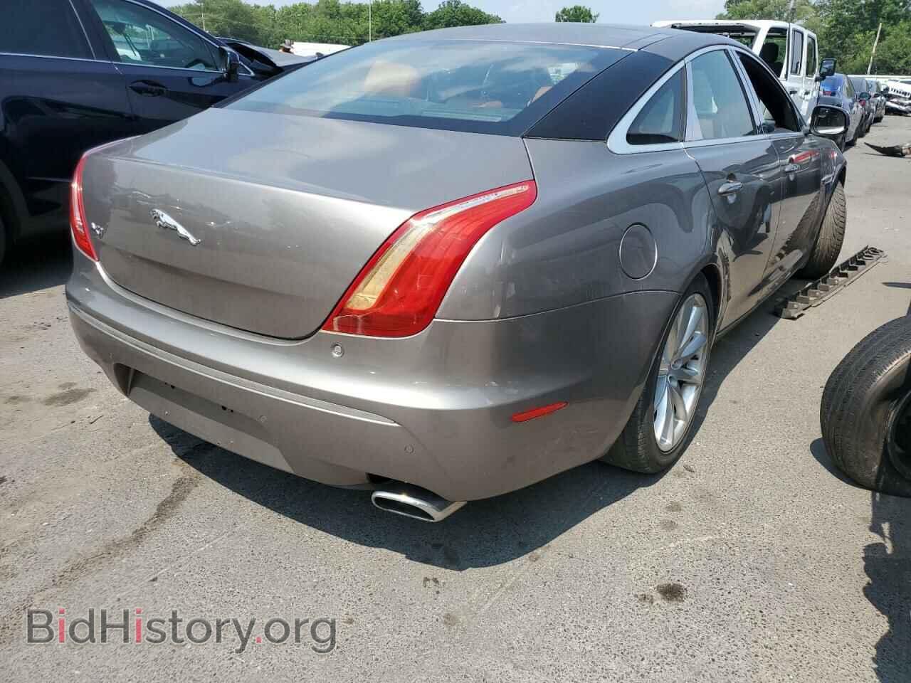 2011 JAGUAR XJ - VIN: SAJWA1CB0BLV06702 - Фото 3